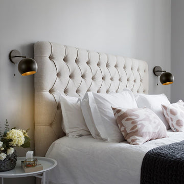 Tierra 7" Modern Midcentury Iron LED Sconce with Pull-Chain Switch - JONATHAN Y